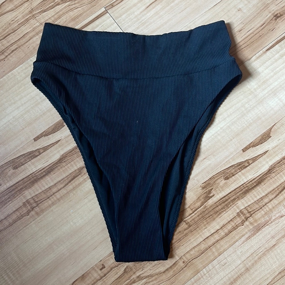 Bikini bottoms